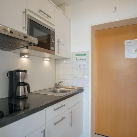 Strandhotel-heiligenhafen-wohnung-307-albatros-typ-iii Хайлигенхафен